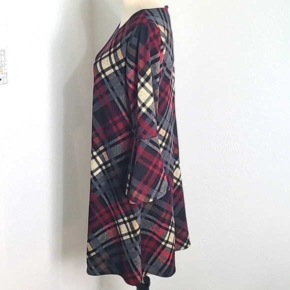 Jessica Howard Multicolor Plaid Dress with Bell Sleeves, Size Medium - Picture 6 of 10